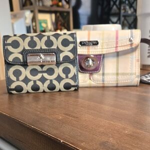 Coach Wristlet AND Tri Fold Wallet Ships Together